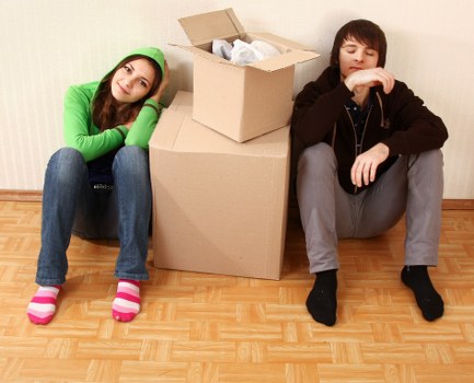 Organised moving boxes and room-by-room unpacking service in Pimlico